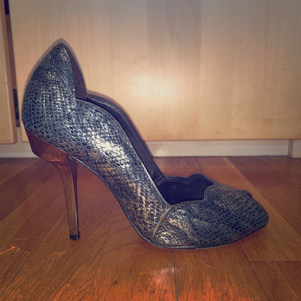 BCBGMaxAzaria Silver Snakeskin High heels